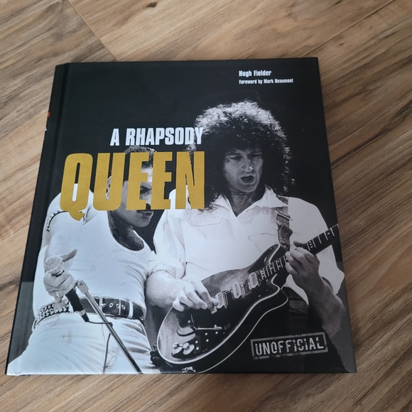 Hardcover Book Queen A Rhapsody - Picture 1 of 9